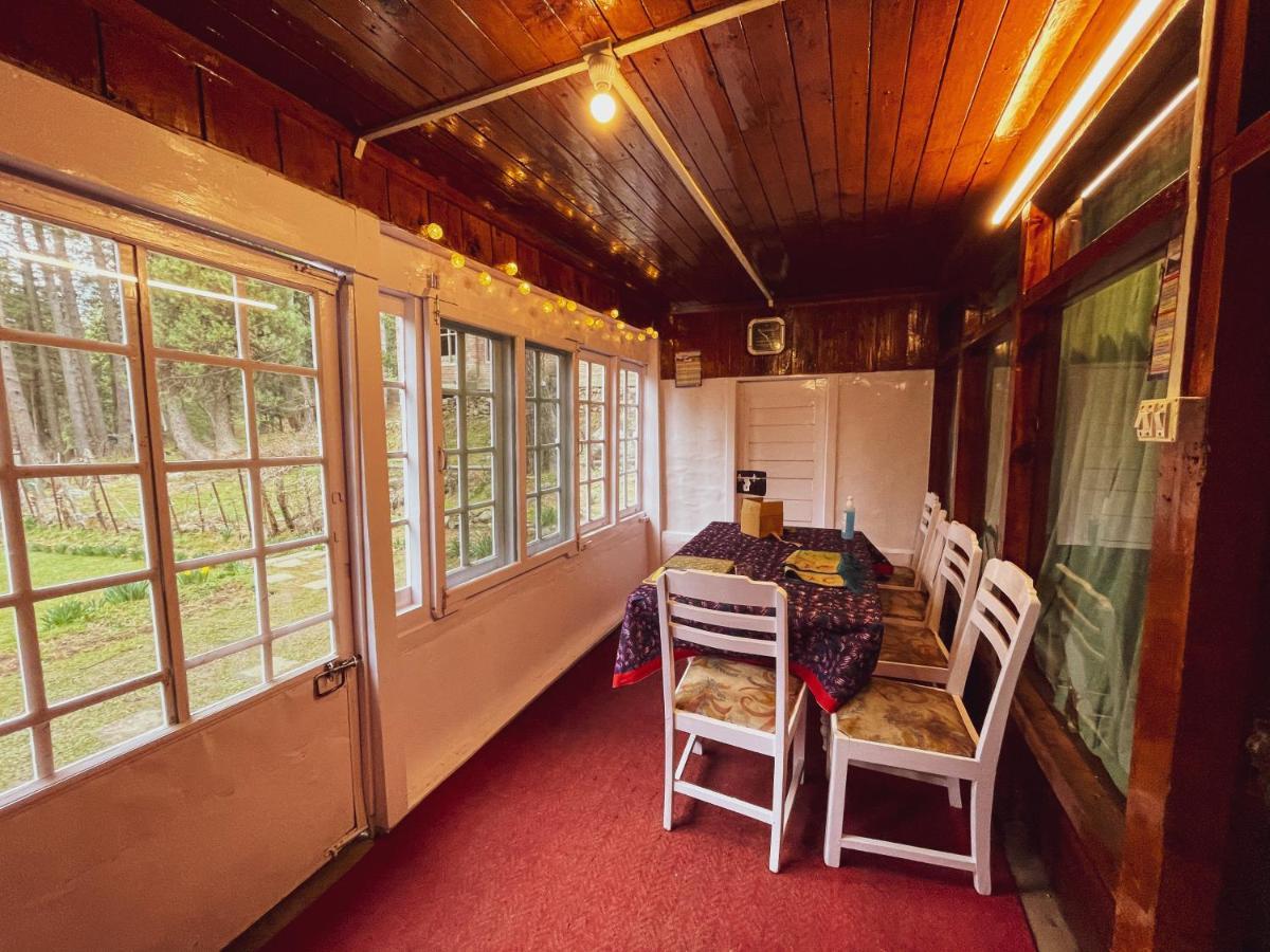 Oswal Cottage Pahalgām Exteriör bild